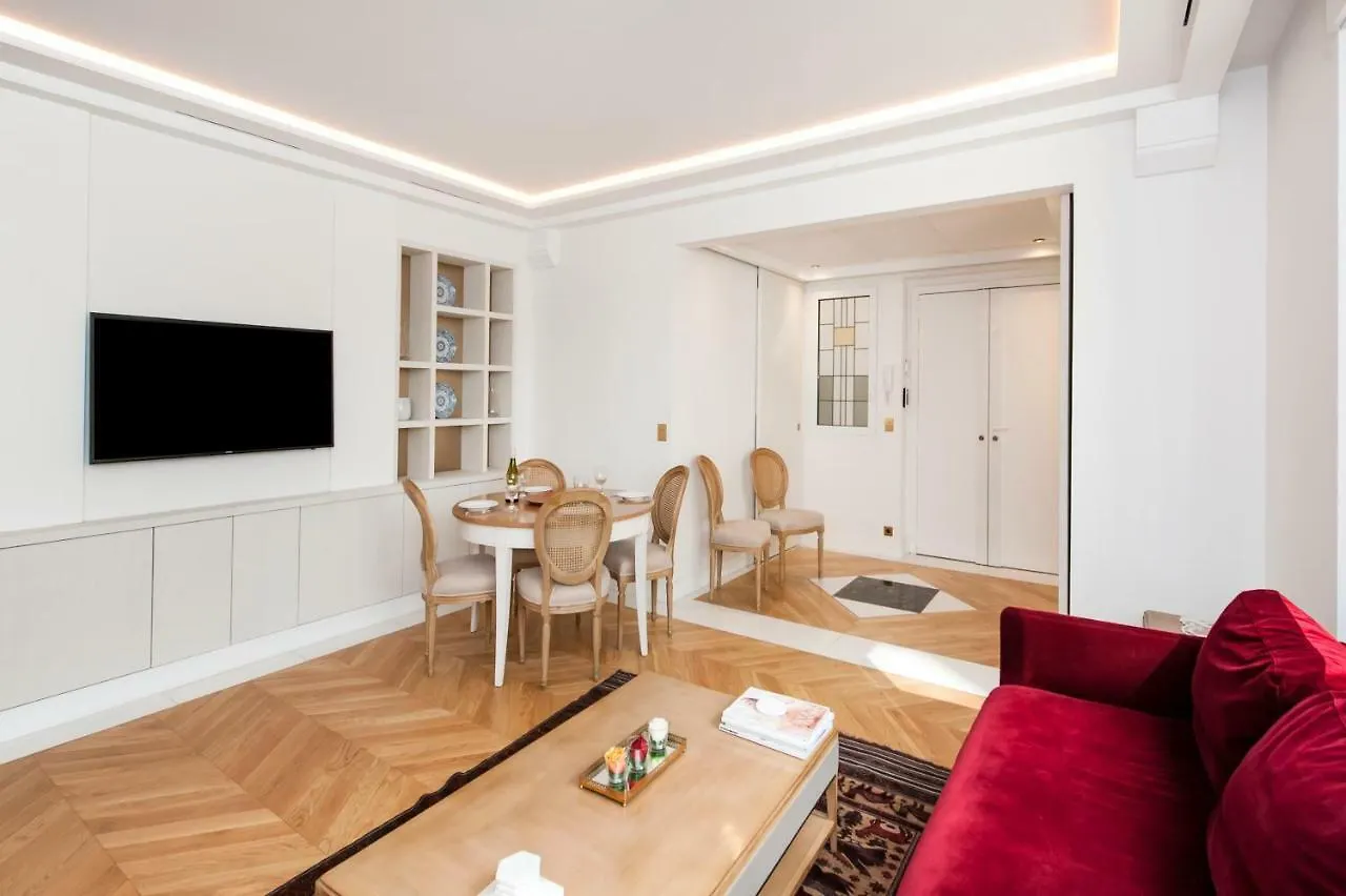 아파트 Luxury Montaigne 파리