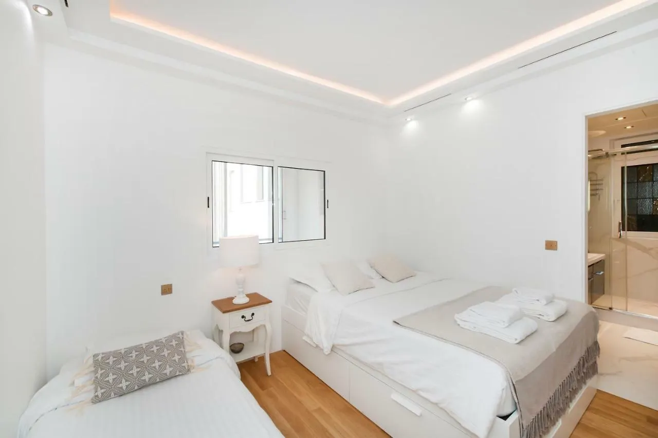 아파트 Luxury Montaigne