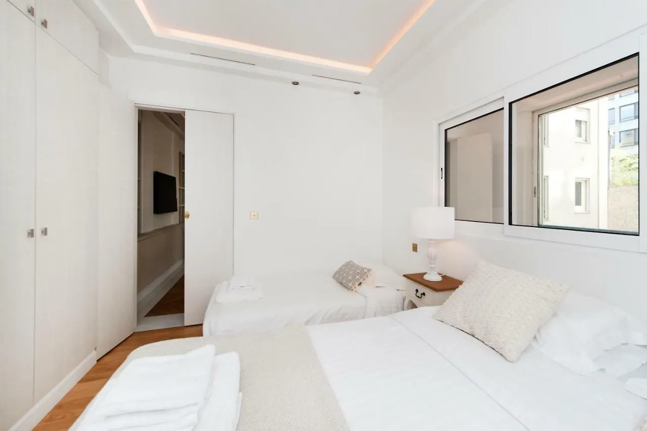 Apartment Luxury Montaigne *